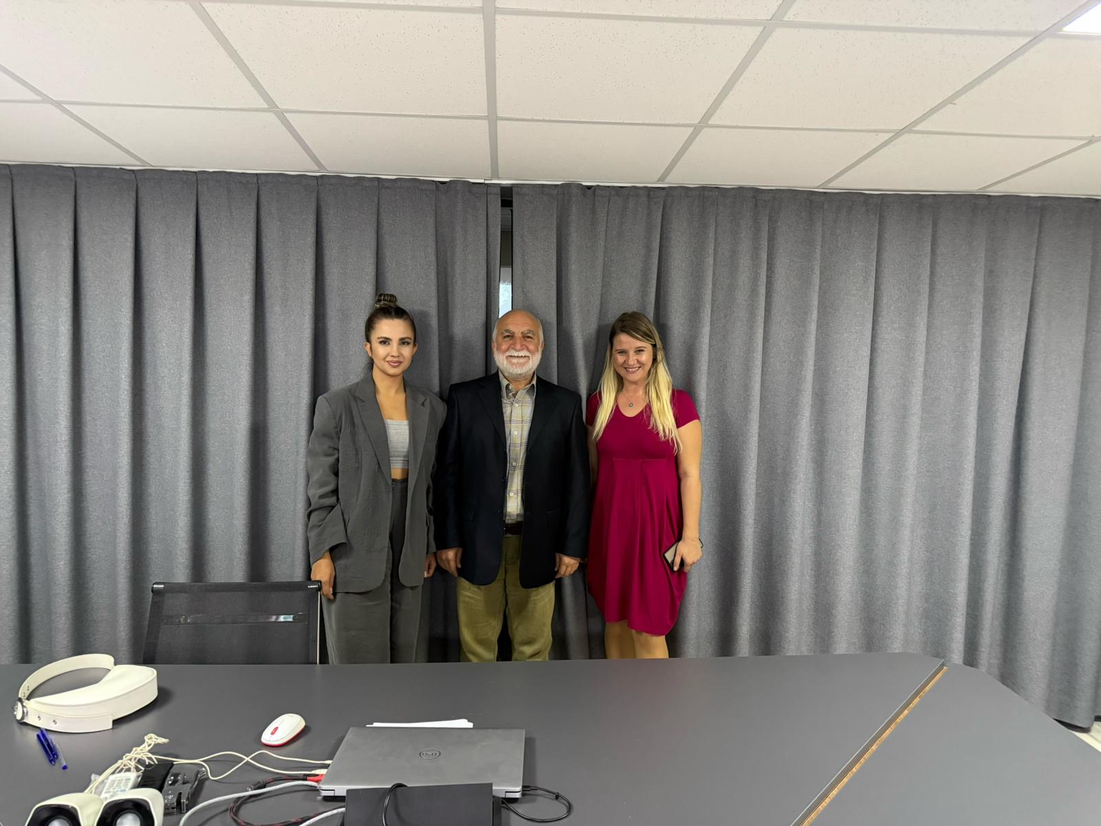 5Ff4A282 A6C0 4419 8107 F2907E510120