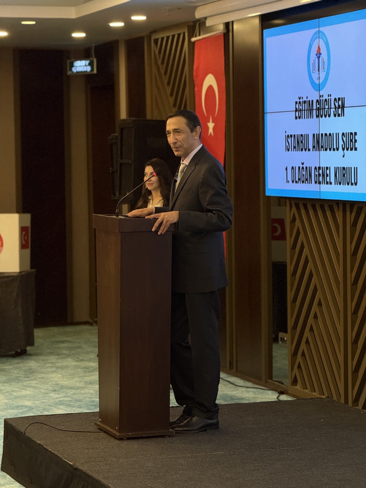 G6A3L D W Y A A6 U S T