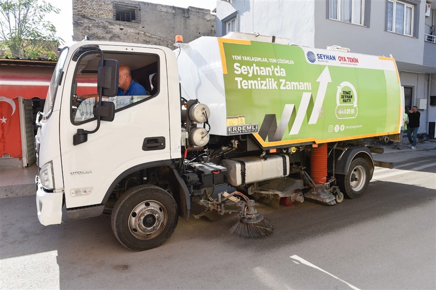 Seyhan Beledi̇yesi̇nden Temi̇zli̇k Ataği 9