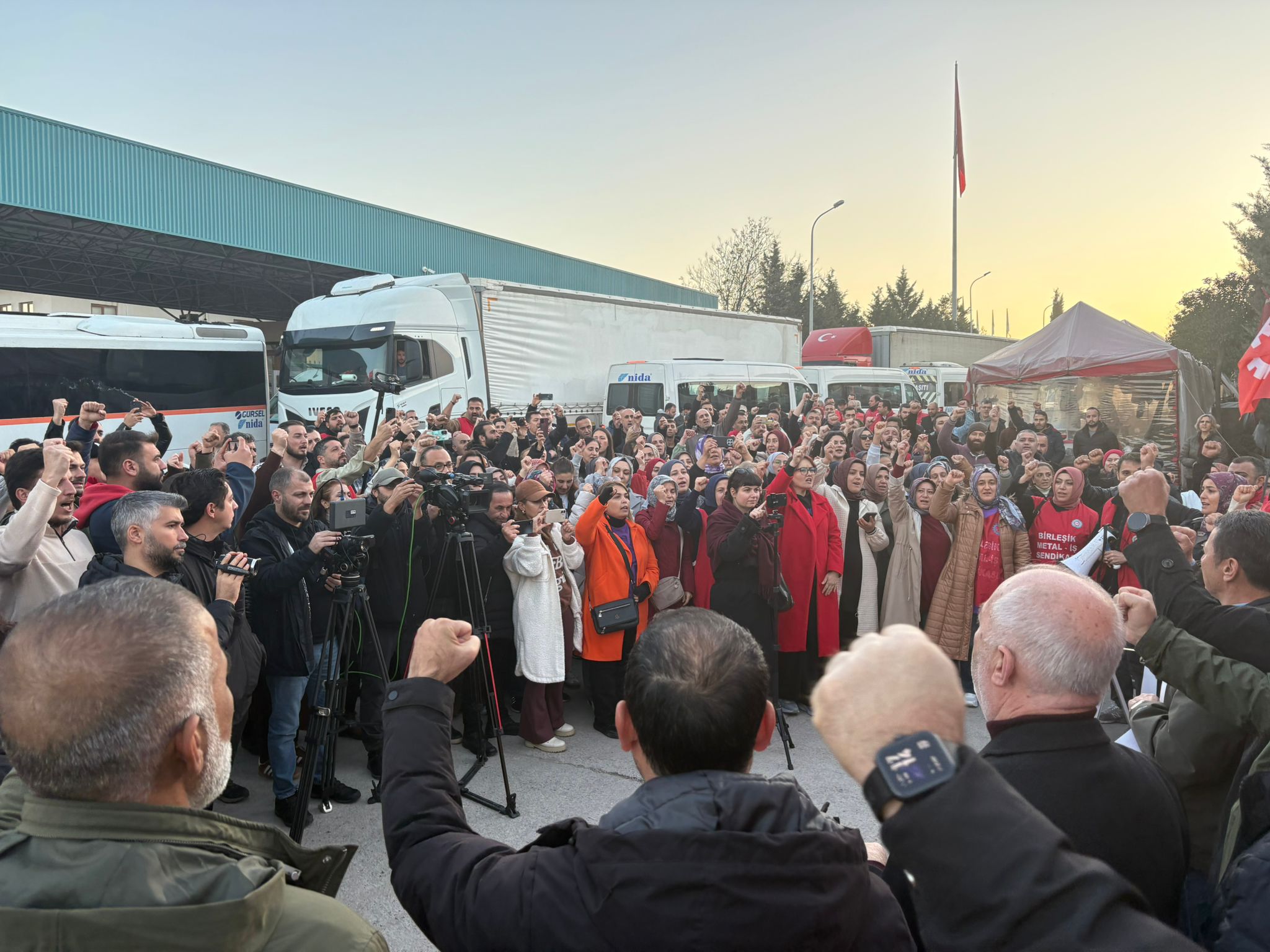 G8 Y O O M8 Xw A A F B U