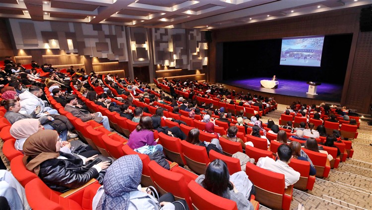 Gaün Rektörü Doğan Öğrenci̇lerle Buluştu 3