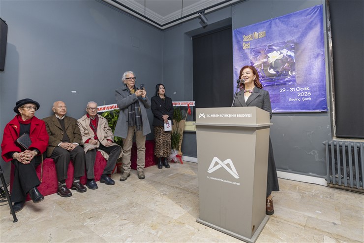 Başkan Seçer Ve Meral Seçer ‘Sessi̇z Mi̇rasin Sesi̇’ Sergi̇si̇ne Katildi (5)