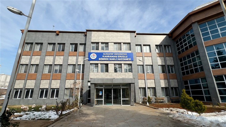 Gazi̇antep Üni̇versi̇tesi̇’nde 1.071’İnci̇ Böbrek Nakli̇ Gerçekleşti̇ri̇ldi̇ (1)