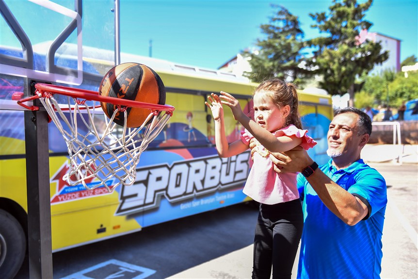 Mersi̇n Büyükşehi̇r’i̇n Sosyal Poli̇ti̇kalari Türki̇ye’ye Örnek Oluyor (13)