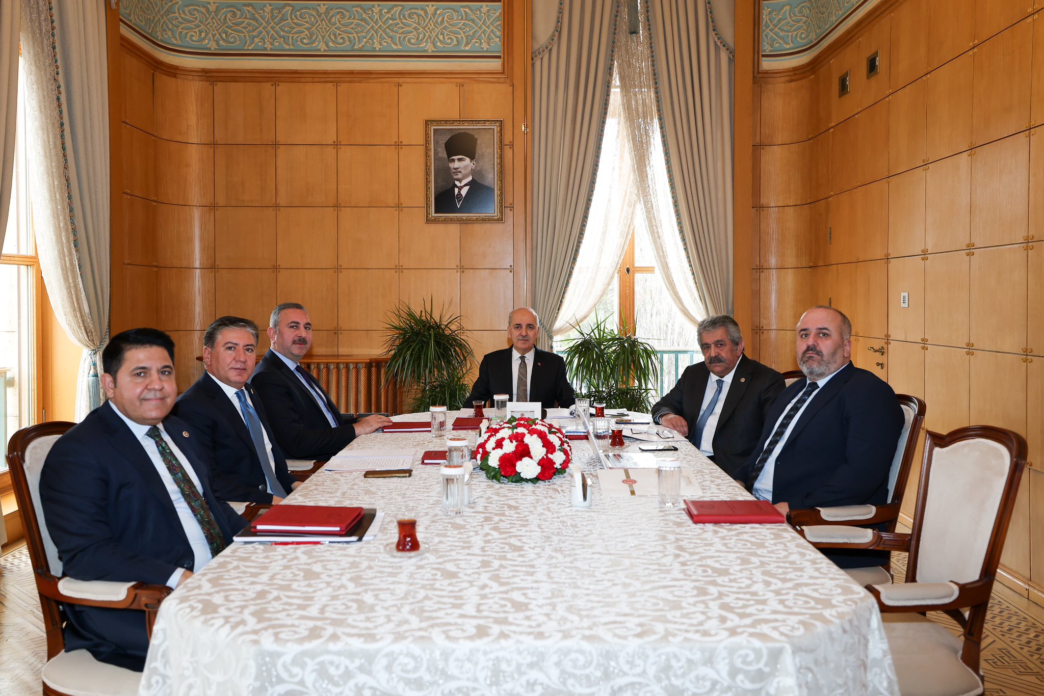 H B S7B Qc Xg A Ets T8