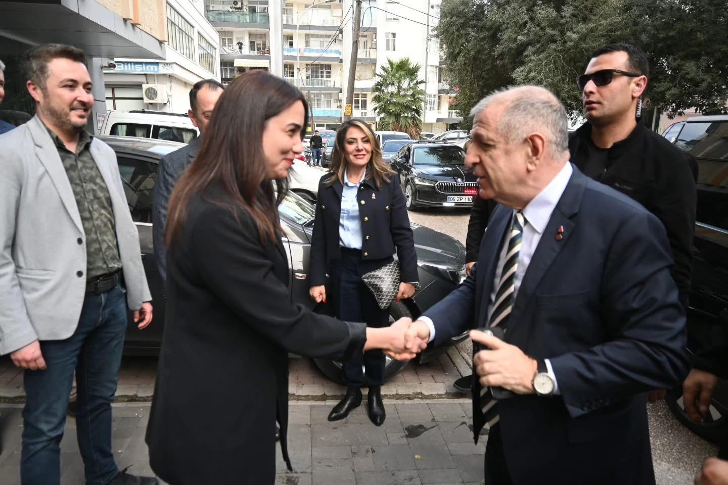 Mi̇marlar Odasi Ümi̇t Özdağ (2)