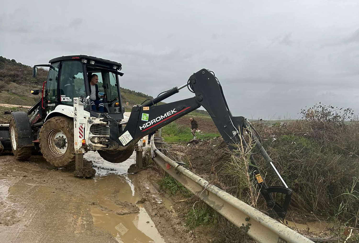 Yumurtalık Yağışa Müdahale (4)