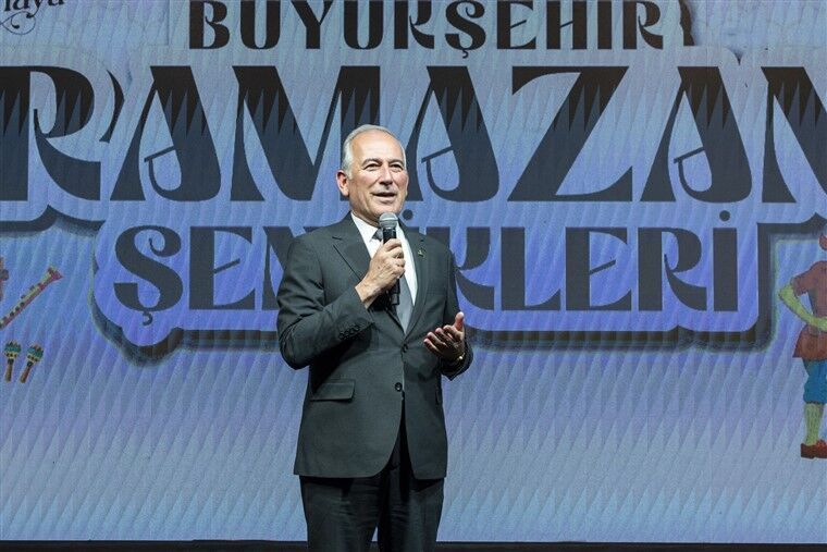 Başkan Seçer Ve Meral Seçer, Anamurlu Yurttaşlarla İftar Sofrasinda Buluştu (13)