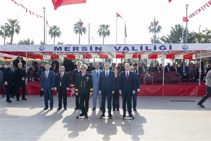 Başkan Seçer Ve Meral Seçer, Atatürk’ün Mersi̇n’e Geli̇şi̇ni̇n Yildönümü Programlarina Katildi (3)