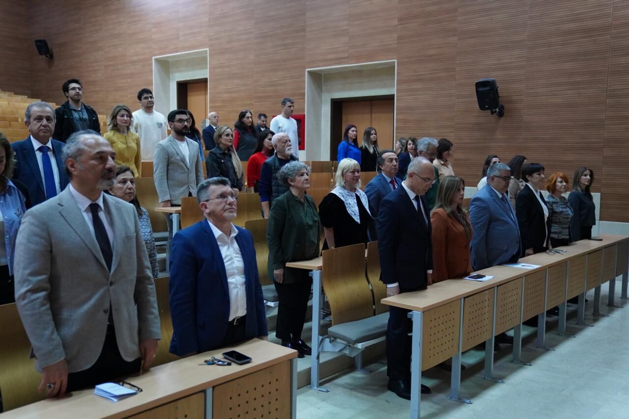 Çukurova Üniversitesi Tıp Fakültesi 14 Mart Tıp Bayramını Kutladı Foto (2)