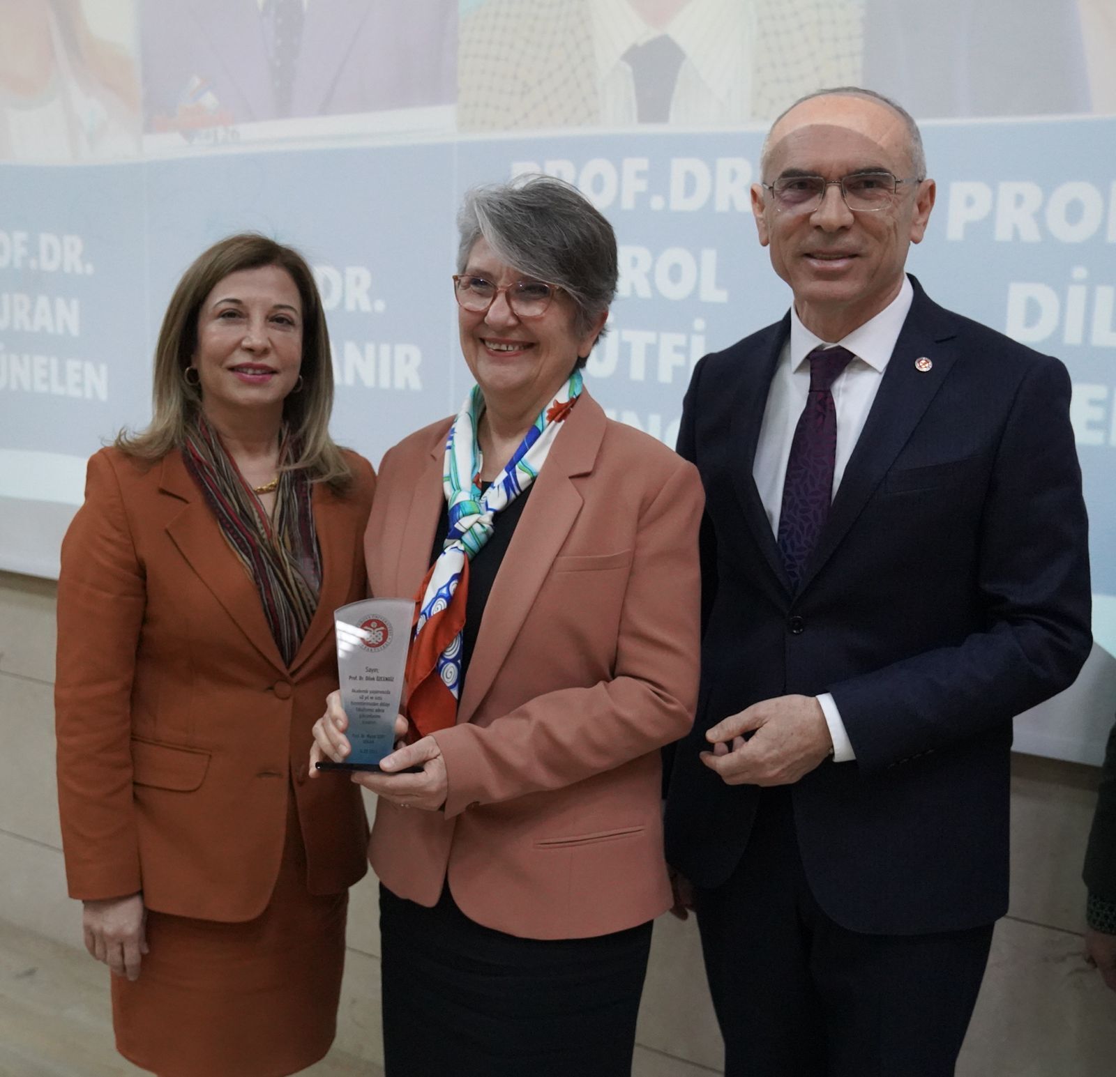 Çukurova Üniversitesi Tıp Fakültesi 14 Mart Tıp Bayramını Kutladı Foto (7)