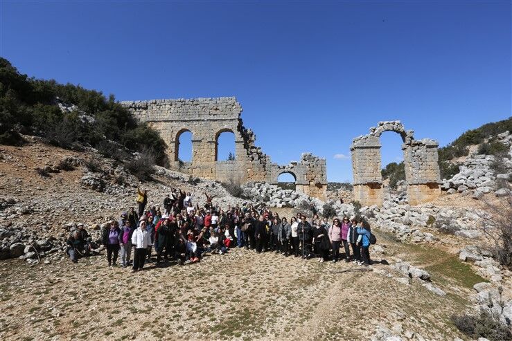 Mersi̇n Büyükşehi̇r İle ‘Eşi̇t Mersi̇n’i̇n Emekçi̇ Kadinlari’ 8 Mart’ta Bi̇r Araya Geldi̇ (16)