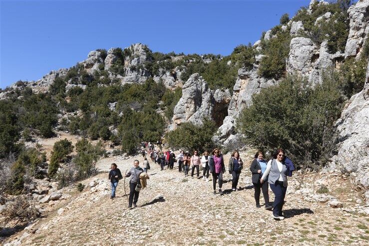 Mersi̇n Büyükşehi̇r İle ‘Eşi̇t Mersi̇n’i̇n Emekçi̇ Kadinlari’ 8 Mart’ta Bi̇r Araya Geldi̇ (17)