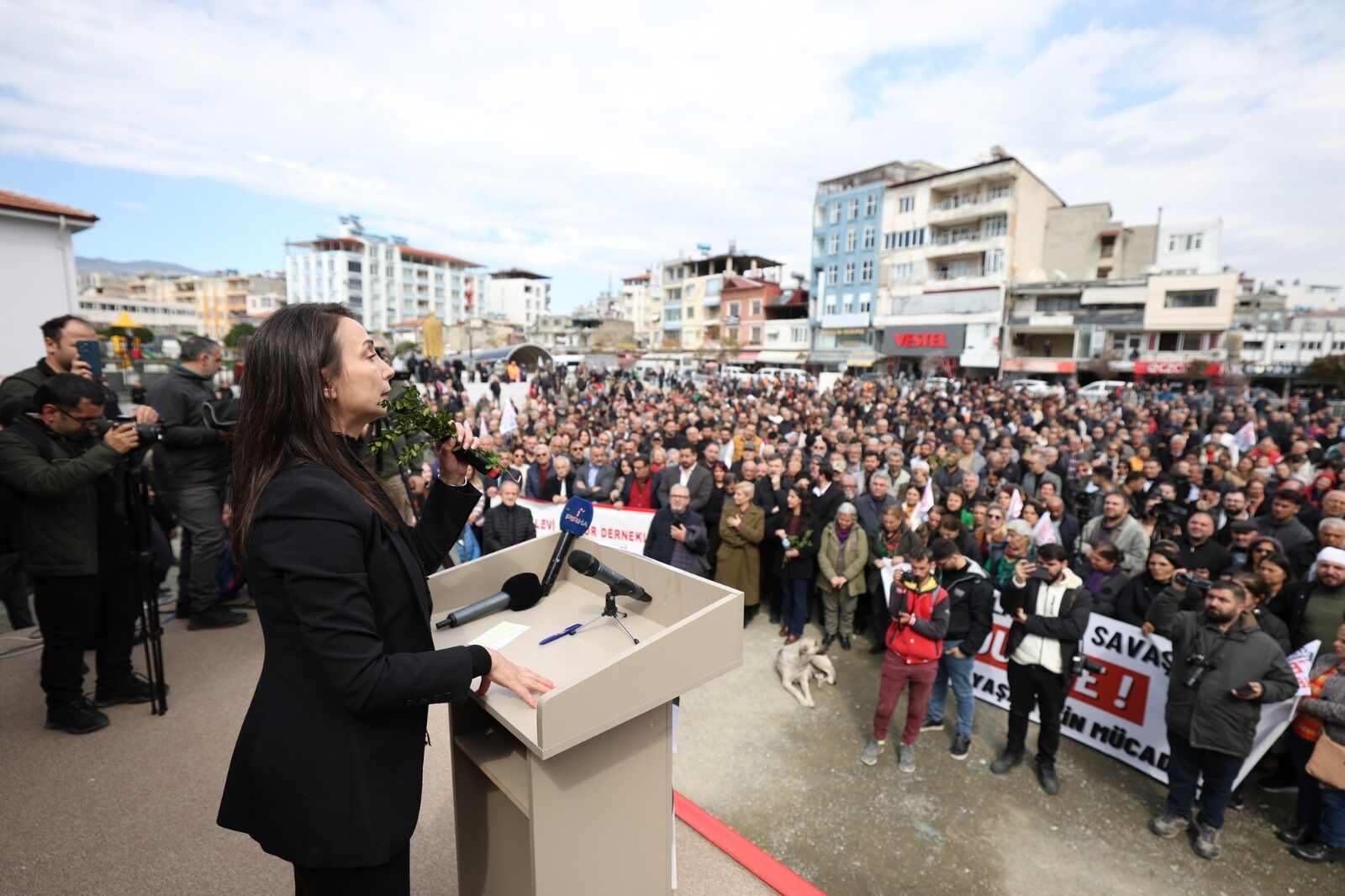 Whatsapp Image 2026 03 07 At 20.38.47 (2)