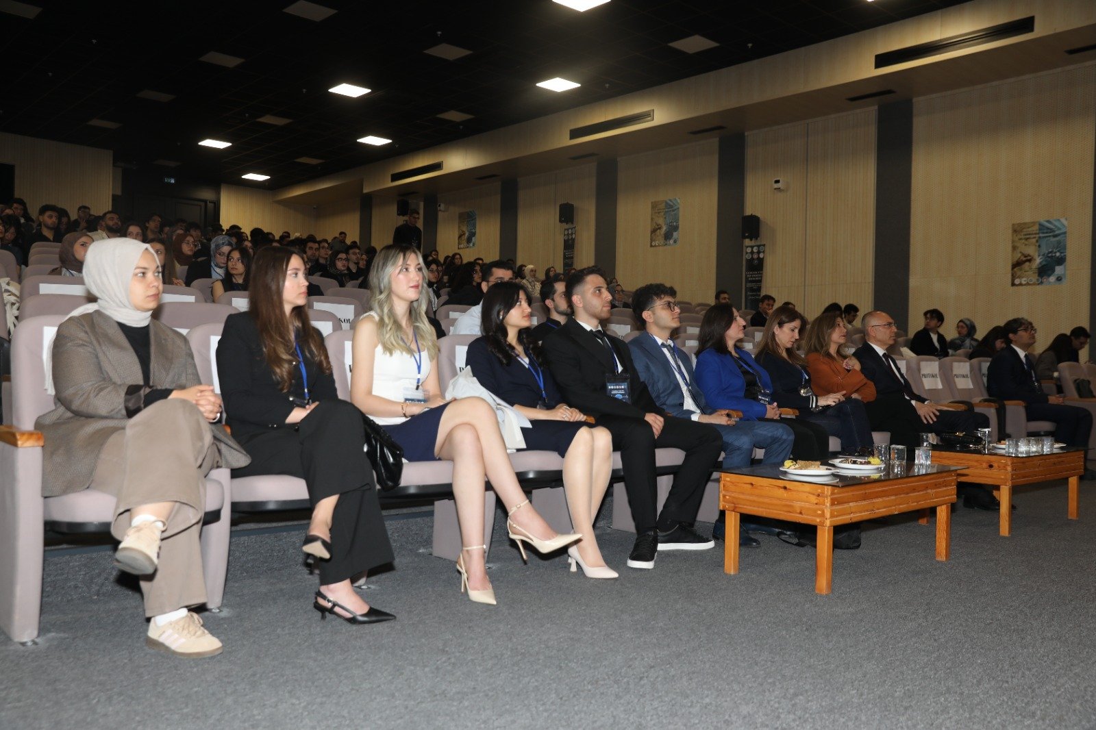 1D43F0D7 8A02 43Df 9917 C7528F394389