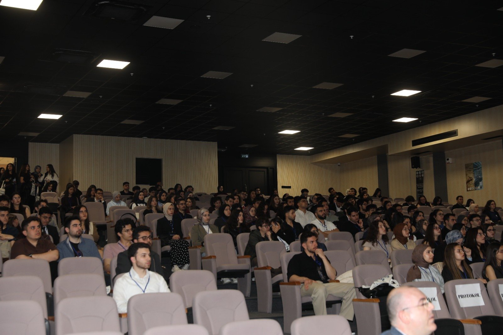 923A3866 Cf03 4D2B A641 Be9444A102E6