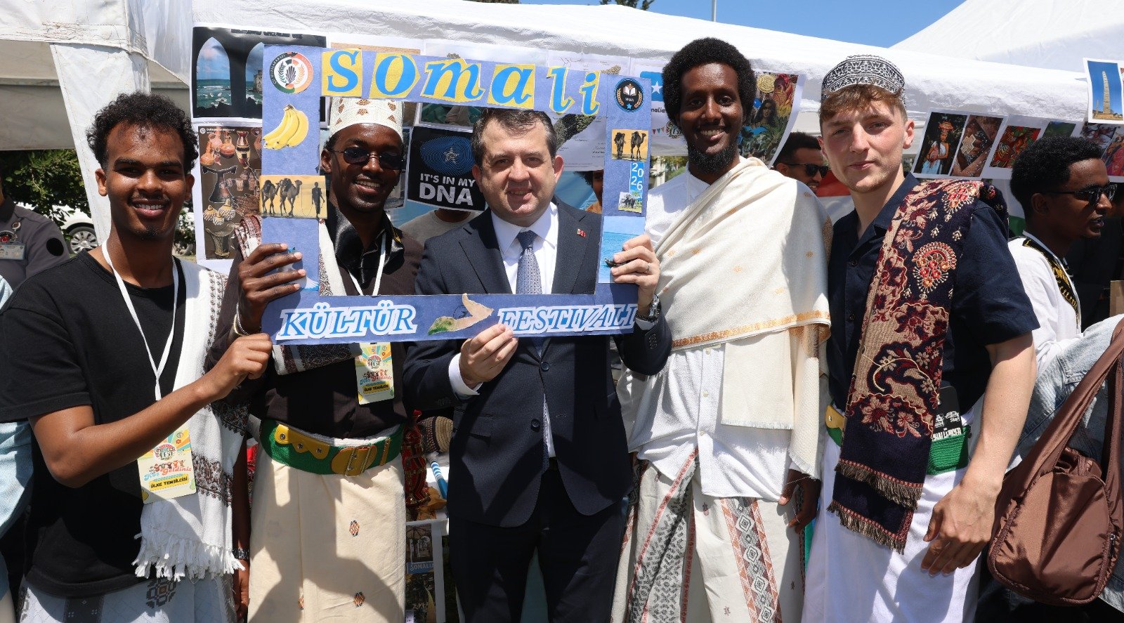 Çukurova Üniversitesi Global Fest 2026 Farklı Kültürlerin Kucaklaşmasına Sahne Oldu (8)