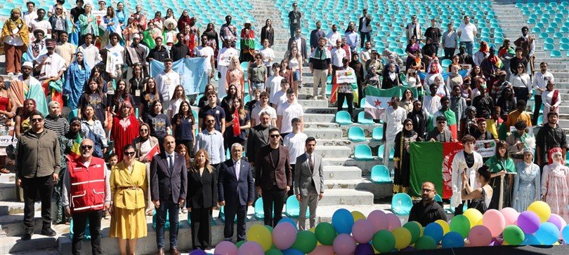 Çukurova Üniversitesinde Kültürlerin Buluşma Noktası Globalfest Başladı Foto (12)