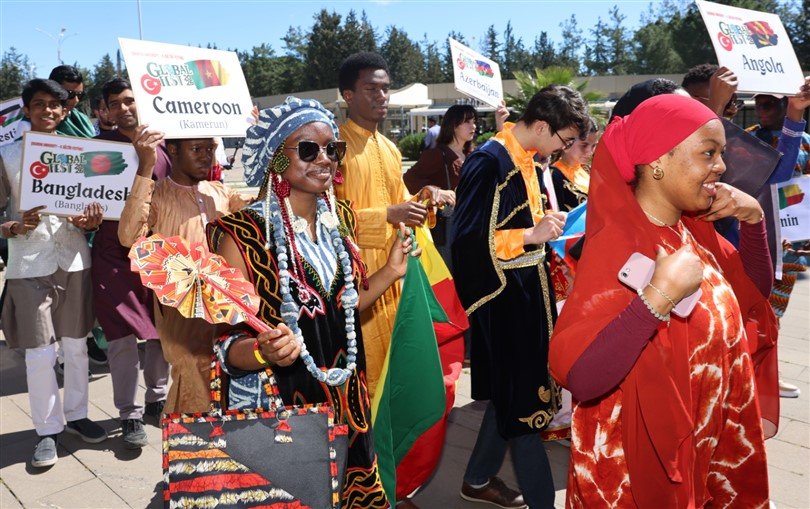 Çukurova Üniversitesinde Kültürlerin Buluşma Noktası Globalfest Başladı Foto (7)