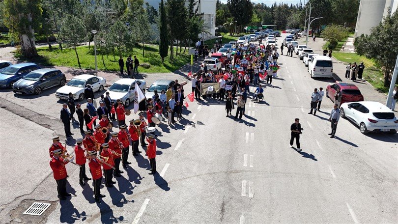 Çukurova Üniversitesinde Kültürlerin Buluşma Noktası Globalfest Başladı Foto (8)