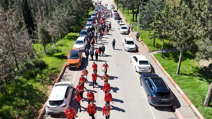 Çukurova Üniversitesinde Kültürlerin Buluşma Noktası Globalfest Başladı Foto (9)