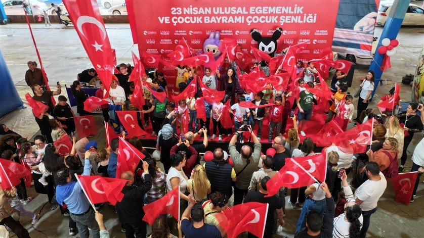 Çukurova'da 23 Nisan Coşkusu (1)