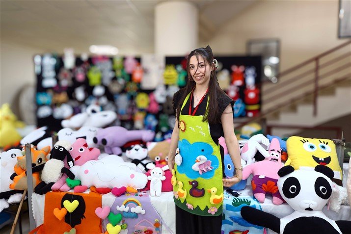 Gaün’de Eği̇ti̇m Materyalleri̇ Sergi̇si̇ Açildi 3