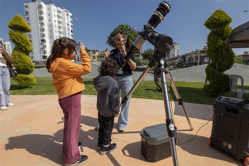 Mersi̇n Büyükşehi̇r İle ‘23 Ni̇san’ Bi̇r Başka Güzel (1)