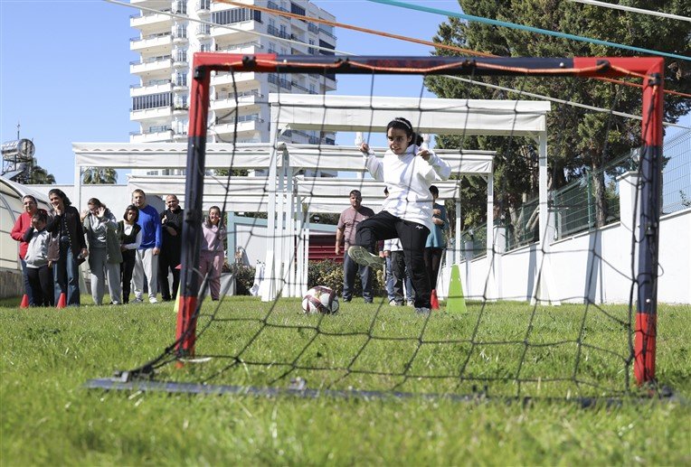 Mersi̇n Büyükşehi̇r İle Sosyalleşmeni̇n Adresi̇ Engelsi̇z Yaşam Parki (1)