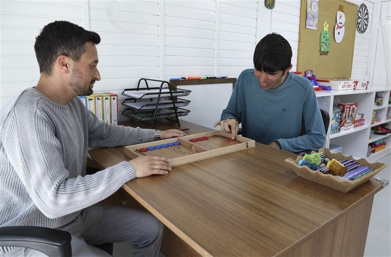 Mersi̇n Büyükşehi̇r İle Sosyalleşmeni̇n Adresi̇ Engelsi̇z Yaşam Parki (8)