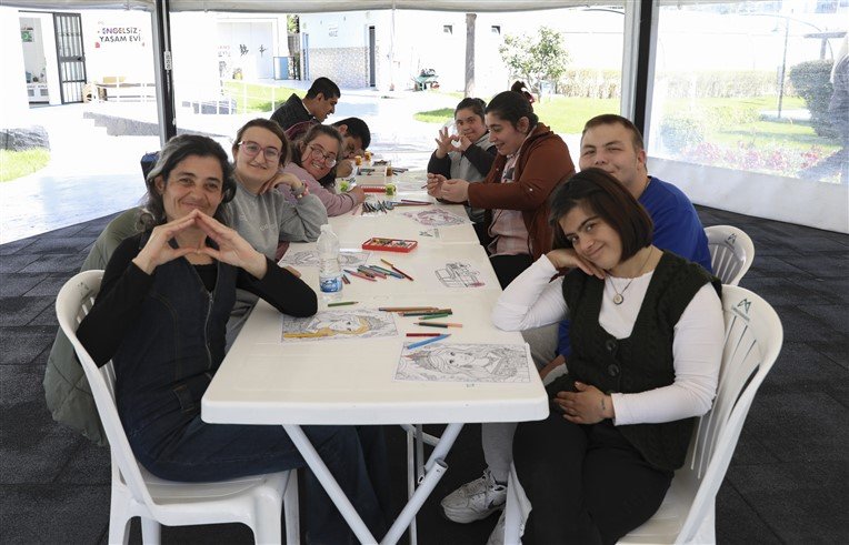 Mersi̇n Büyükşehi̇r İle Sosyalleşmeni̇n Adresi̇ Engelsi̇z Yaşam Parki (9)