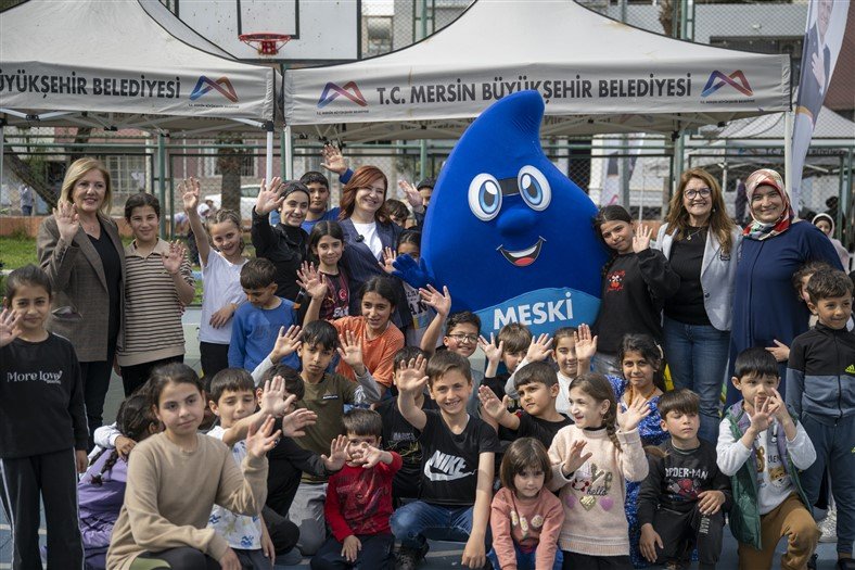 Mersi̇n Büyükşehi̇r’i̇n ‘Evi̇mi̇z Atölye’ Projesi̇ İle Kadinlar Sosyalleşi̇yor, Üreti̇yor Ve Kazaniyor (10)
