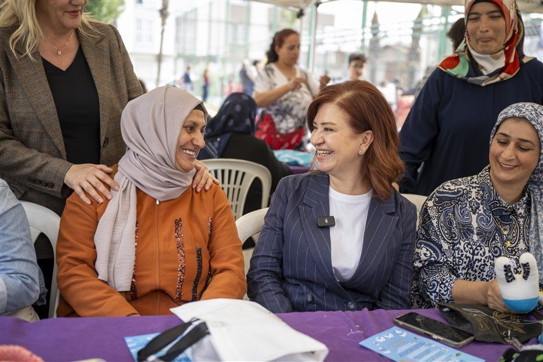 Mersi̇n Büyükşehi̇r’i̇n ‘Evi̇mi̇z Atölye’ Projesi̇ İle Kadinlar Sosyalleşi̇yor, Üreti̇yor Ve Kazaniyor (9)