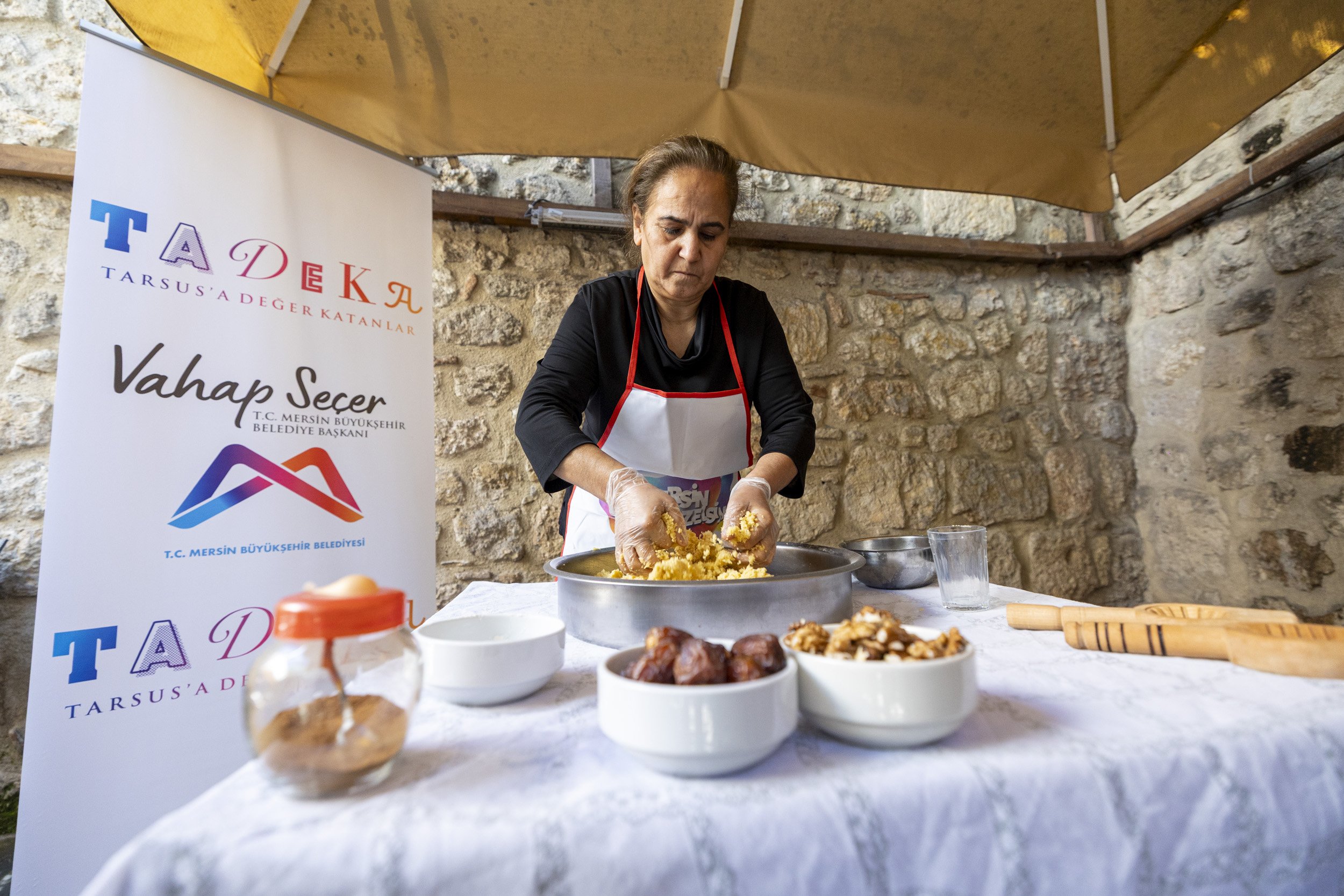 Mersi̇n Büyükşehi̇r’i̇n ‘Tarsusi̇ Yöresel Yemek Hi̇kayeleri̇’ Projesi̇ Tüm Hiziyla Sürüyor (3)