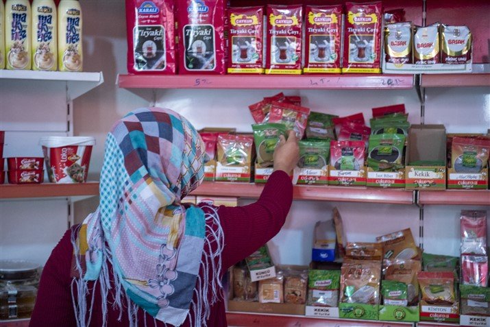 Mersi̇n’de Sosyal Destek Aği Büyüyor Mersi̇n Büyükşehi̇r İle Bi̇nlerce Ai̇leye Umut Olunuyor (10)