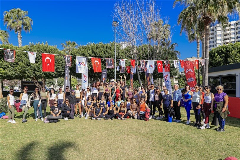 Spor Kenti̇ Mersi̇n’de Bahar Enerji̇si̇ Sahi̇le Taşti (4)