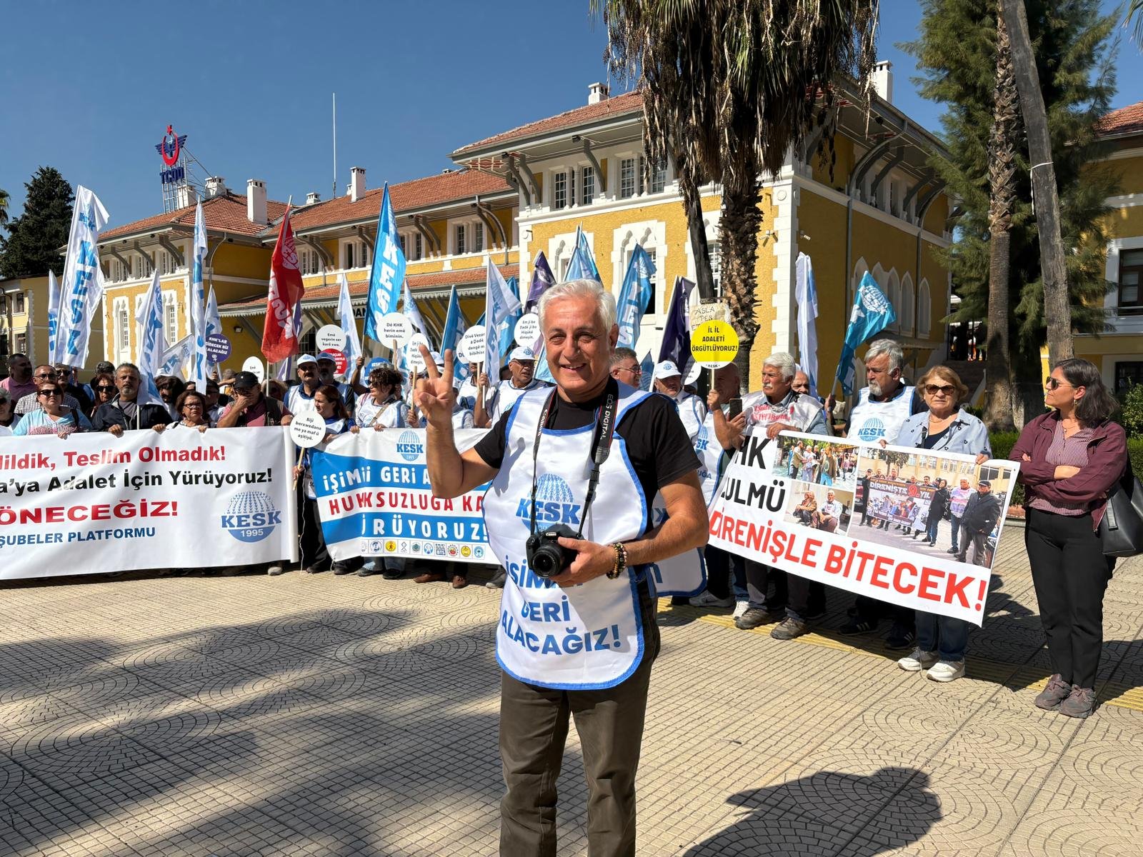 KHK ile İhraç Edildi, Emekli Oldu Ama Hakkı Verilmedi. 26 Yıllık Emeğe Rağmen Emekli İkramiyesi Yok Sayıldı