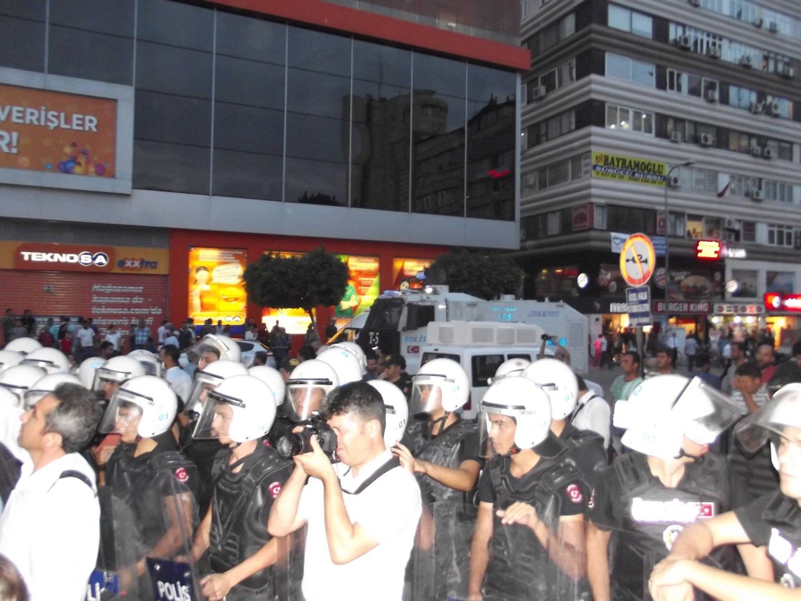 10 Ekim’e Giden Yolda “Barış” Çağrısına Ceza: Adana’da 11 Yıllık Davada Tartışmalı Hüküm