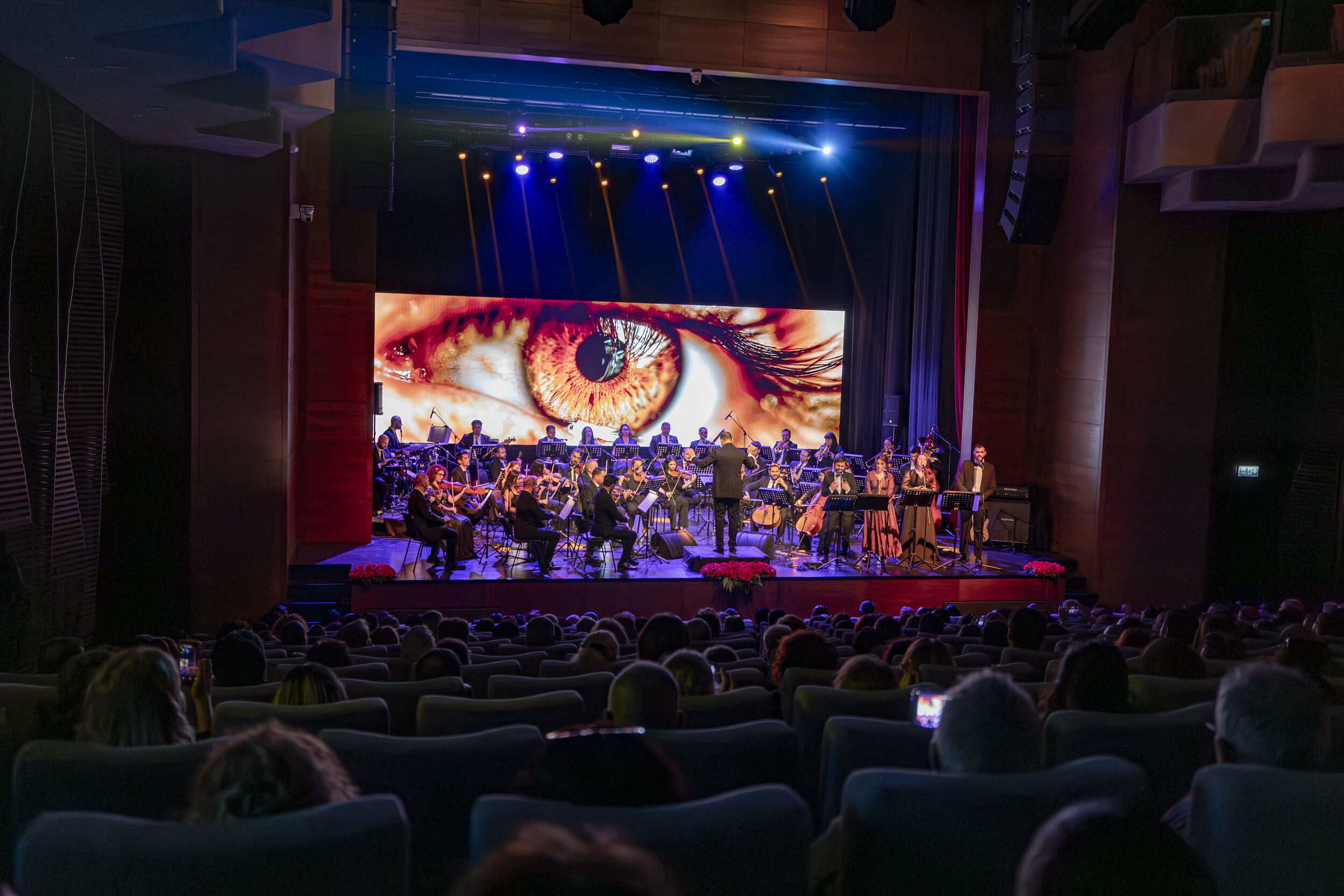 Mersnde Ustalara Saygi Geces Kent Orkestrasindan Duygu Dolu Konser (1)