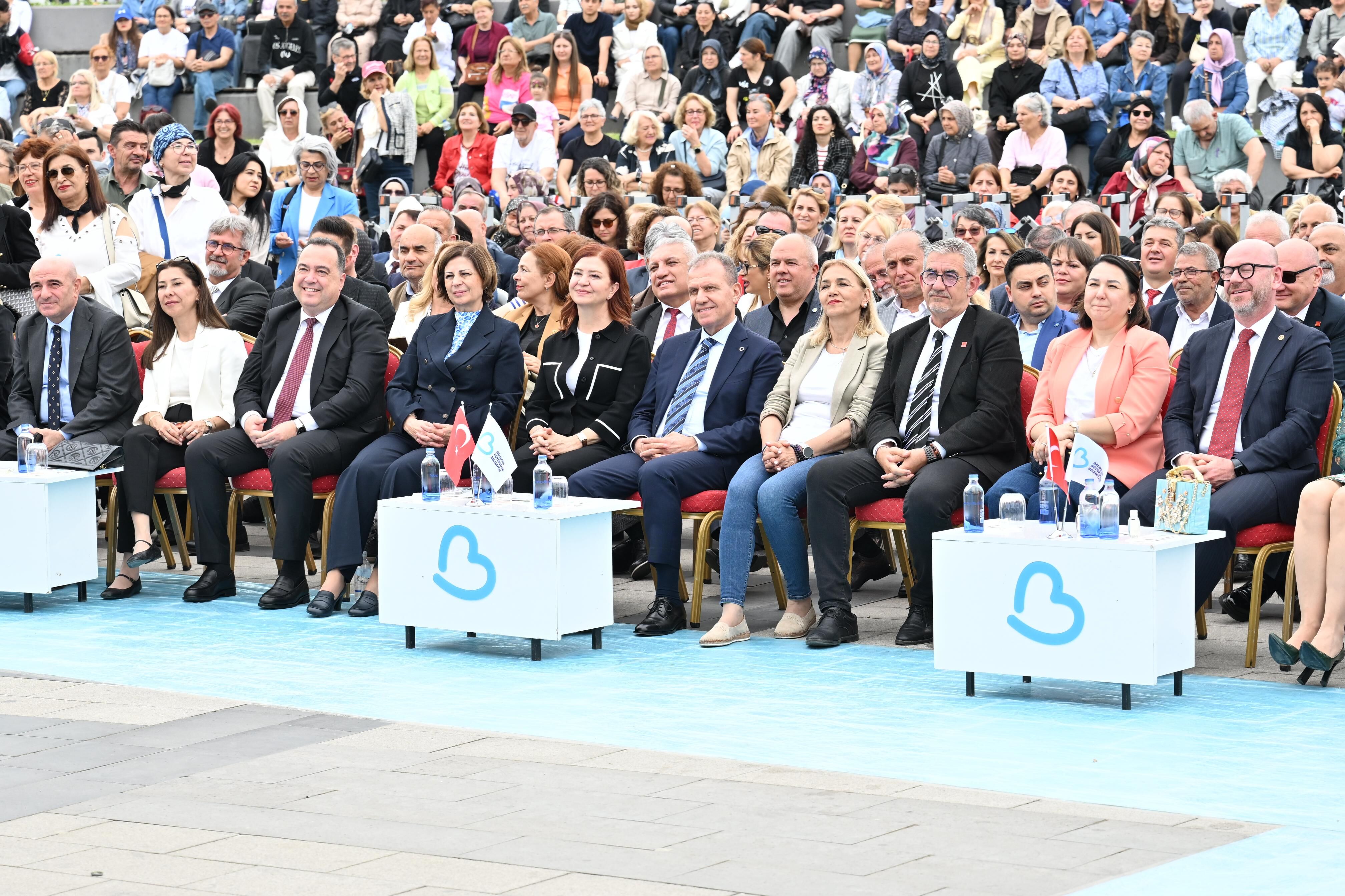 Başkan Seçer Ve Meral Seçer, ‘1. Uluslararasi Balikesi̇r Gastronomi̇ Festi̇vali̇’ne Katildi (4)
