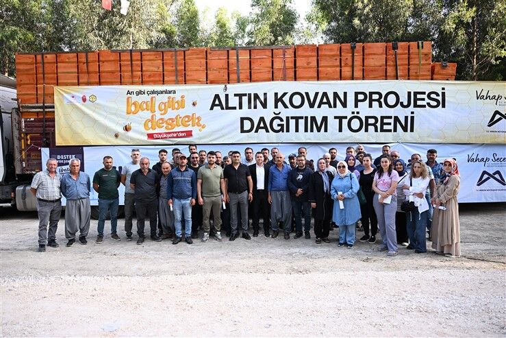 Büyükşehi̇r’i̇n Altin Kovan Projesi̇ Kirsalda Üreti̇me Güç Katiyor (23)