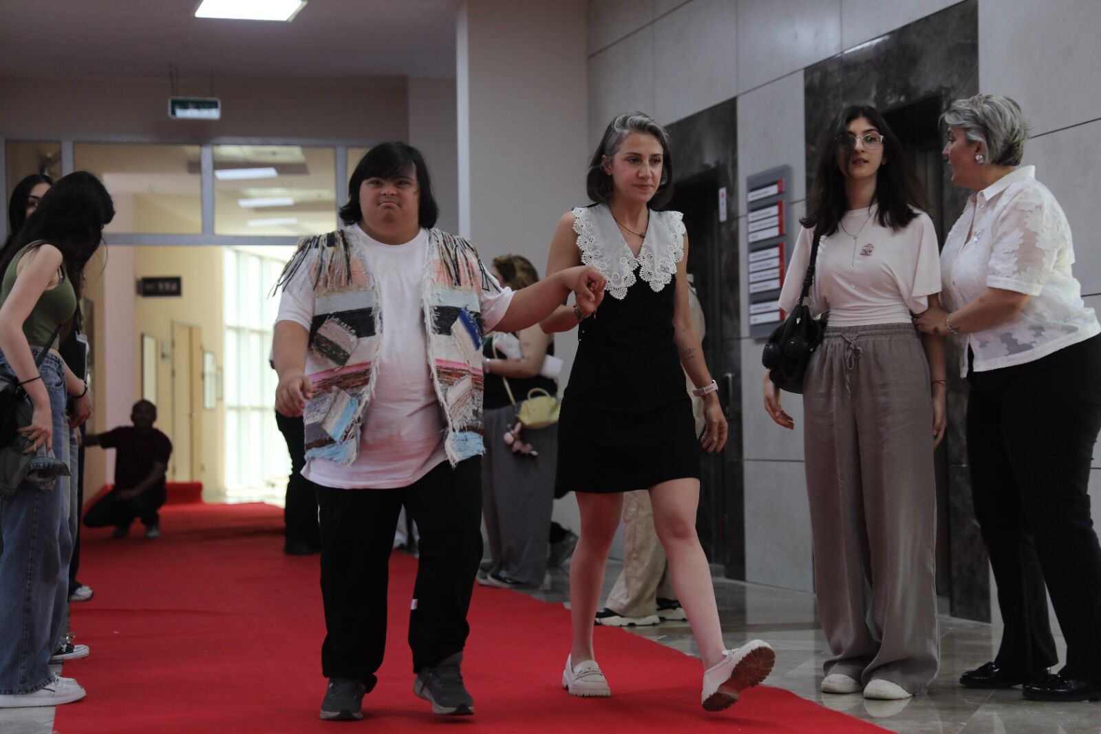 Çukurova Üniversitesinde Engelliler Haftasına Özel “Sınırları Kaldıran” Sanat Buluşması (1)