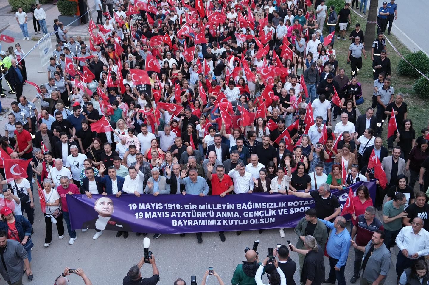 Çukurova’da 19 Mayis Coşkusu Meydanlara Siğmadi (15)