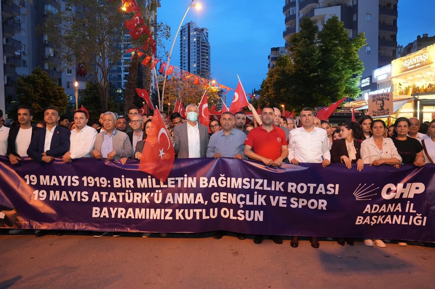 Çukurova’da 19 Mayis Coşkusu Meydanlara Siğmadi (7)