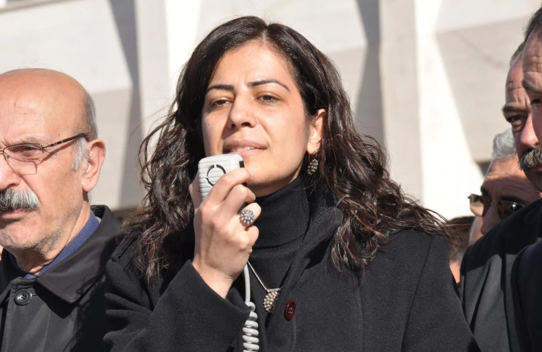 AİHM’den Türkiye’ye Ayla Akat Kararında Hak İhlali: Tutuklama İçin “Makul Şüphe Yok” Kararı