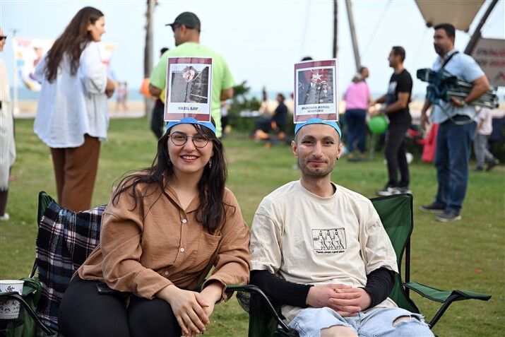 Hello Mersi̇n Konuşma Kulüpleri̇ni̇n Di̇l Eği̇ti̇mi̇ Sahi̇lde Eğlence İle Buluştu (4)