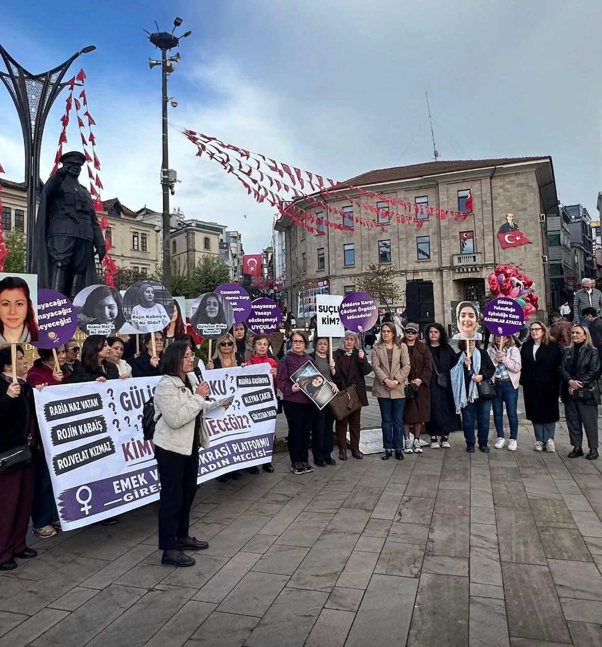 Kadin Mecli̇si̇