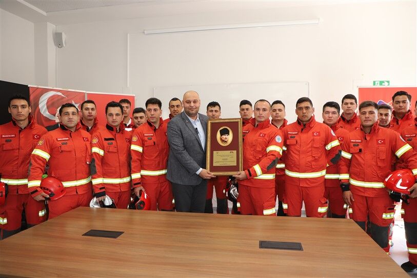 Mersi̇n Büyükşehi̇r Ata Eği̇ti̇m Merkezi̇, İtfai̇ye Okulu Gi̇bi̇ Hi̇zmet Veri̇yor (11)