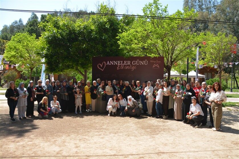 Mersi̇n Büyükşehi̇r’den Şehi̇t Anneleri̇ne Özel Program (13)
