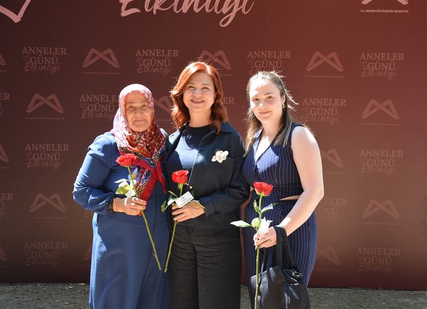 Mersi̇n Büyükşehi̇r’den Şehi̇t Anneleri̇ne Özel Program (8)